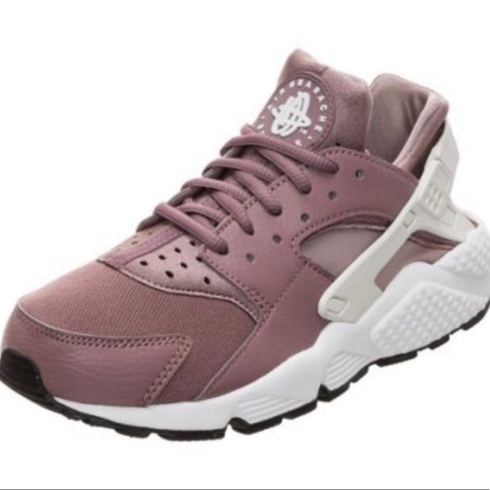 Nike Air Huarache Run Size 7.5 Women's